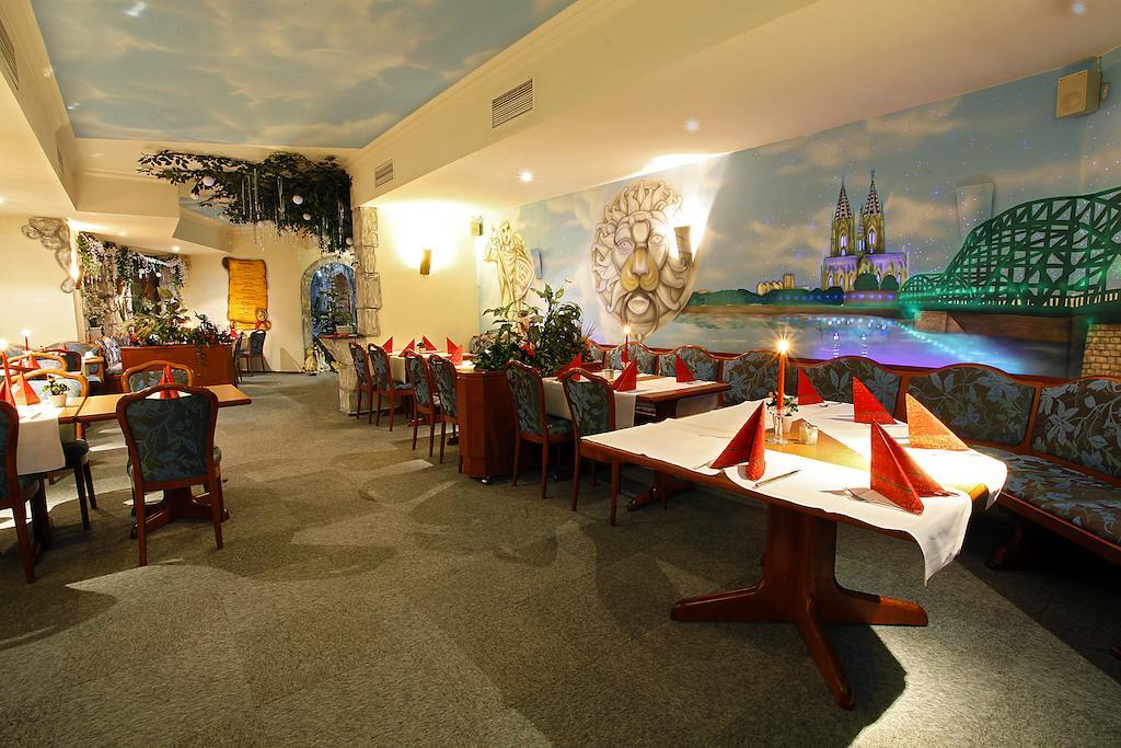 Warsteinerhof By Centro Comfort Cologne Exterior photo