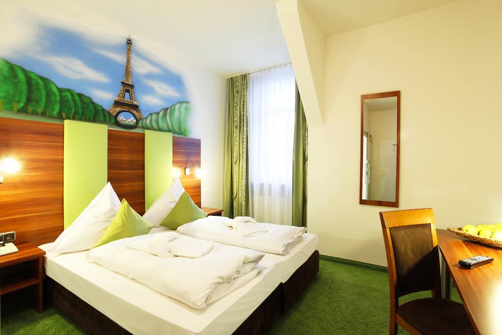 Warsteinerhof By Centro Comfort Cologne Room photo